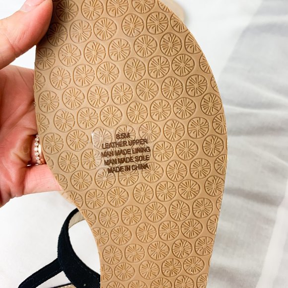 NEW Lilly Pulitzer black largo sandal t-strap 8.5 - Picture 4 of 5